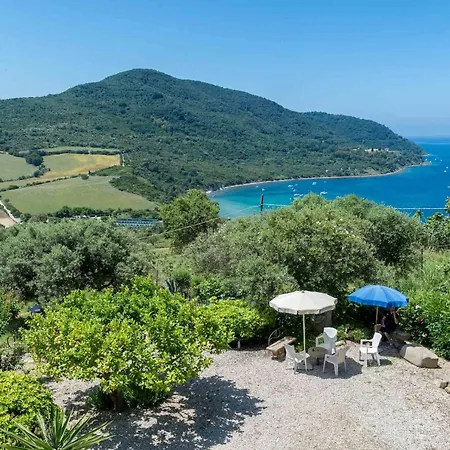La Mandrolla - Overlooking Trentova Bay *
