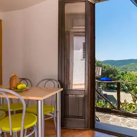 La Mandrolla - Overlooking Trentova Bay דירה אגרופולי