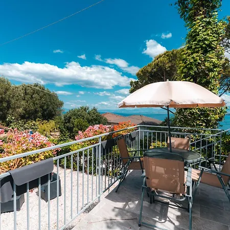 La Mandrolla - Overlooking Trentova Bay אגרופולי